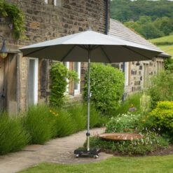 Riva 2.5m Round Parasol With Rome Polished Black Granite Base