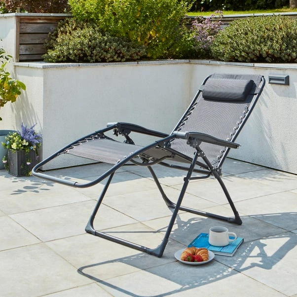 Helsinki Lounger 5 Helsinki Lounger - Image 5