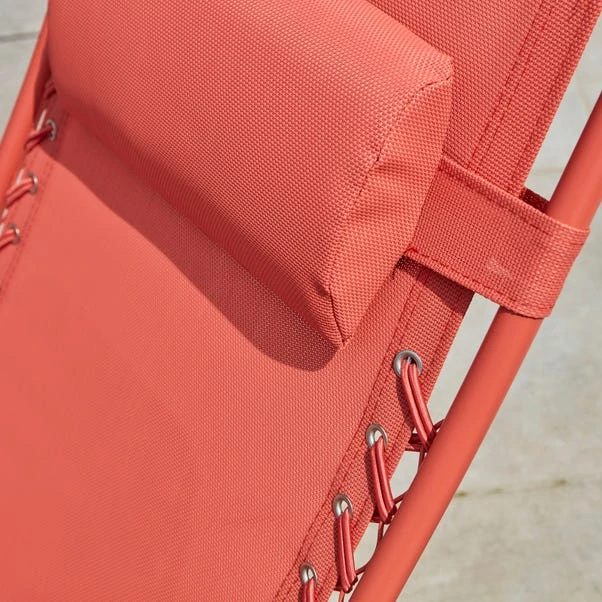 Helsinki Lounger 3 Helsinki Lounger - Image 3