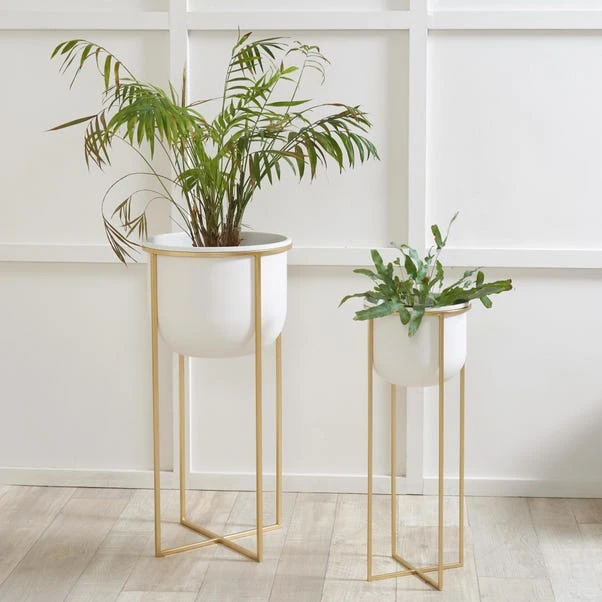 Set Of 2 White & Gold Metal Plant Stands 1 Set Of 2 White & Gold Metal Plant Stands